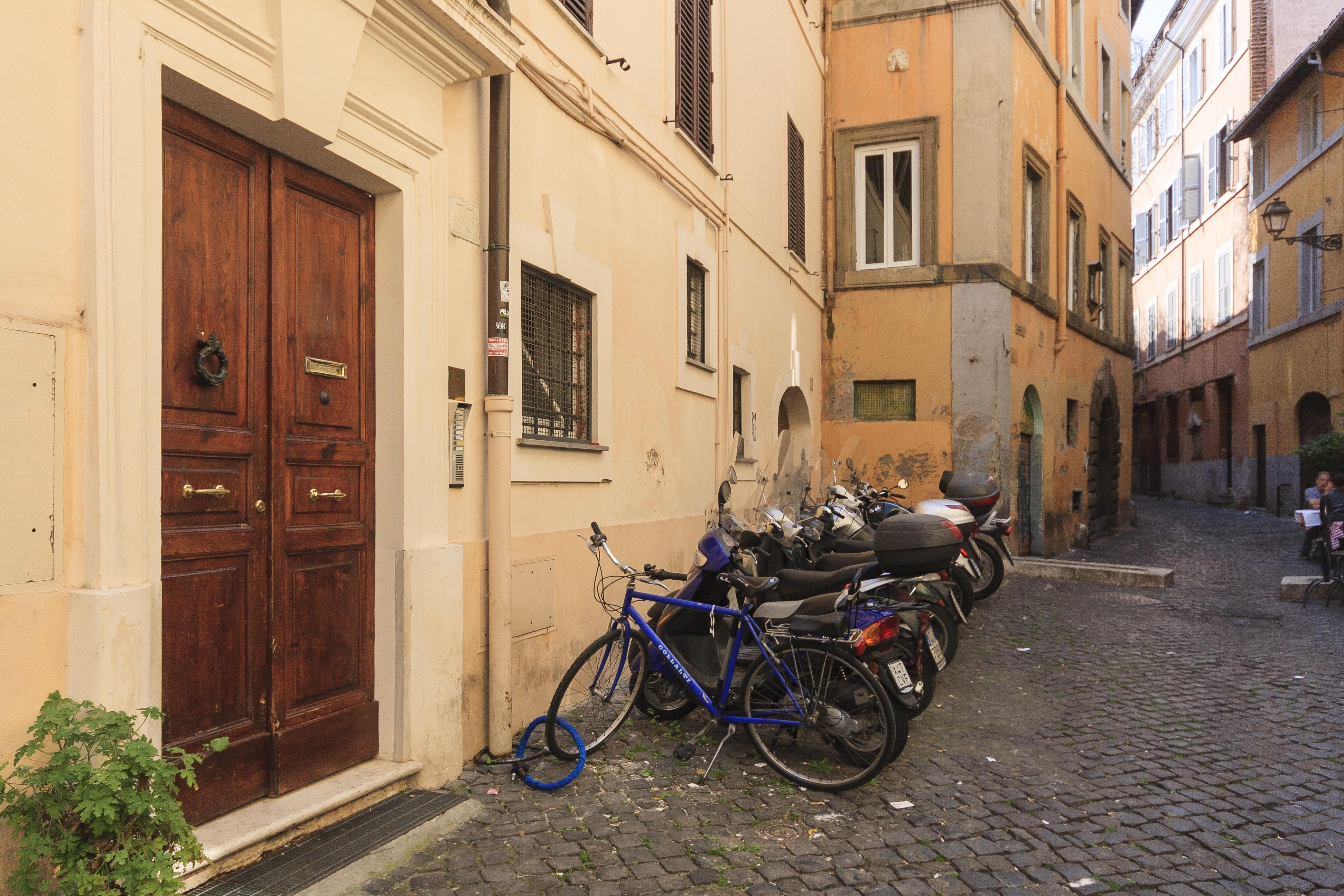 B&B Ventisei Scalini A Trastevere Róma Kültér fotó